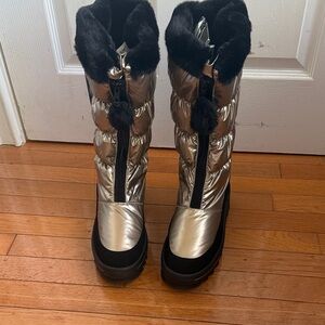 Pajar Women's gold and Black Winter Boots